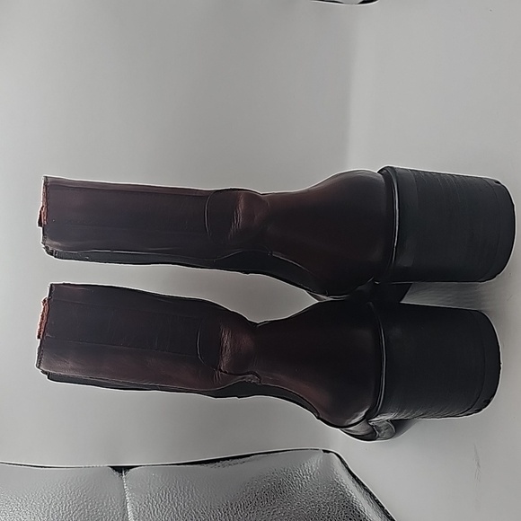 Emanuel Castro Chelsea Leather Heeled Boots size 39 - Picture 5 of 7